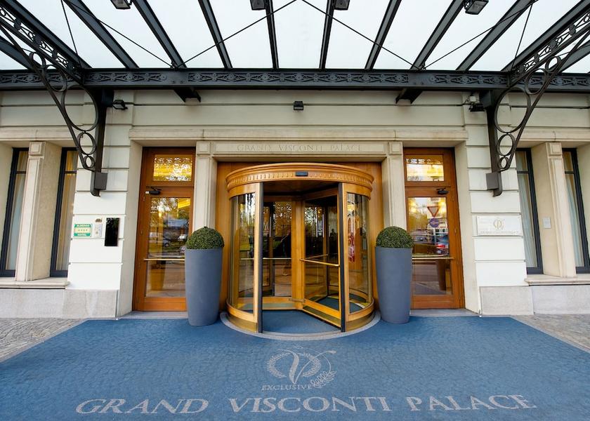 Lombardy Milan Entrance