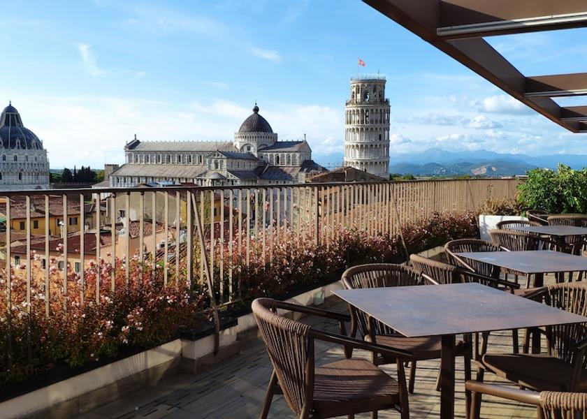 Tuscany Pisa Terrace/patio