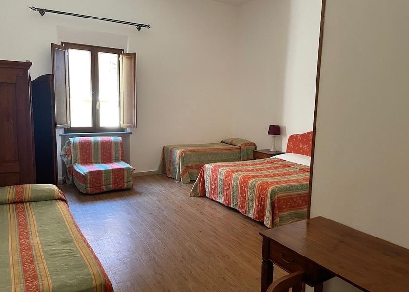 Tuscany Pisa Room
