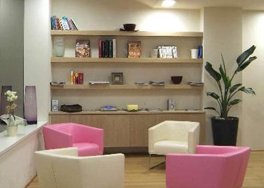 Tuscany Pisa Lobby