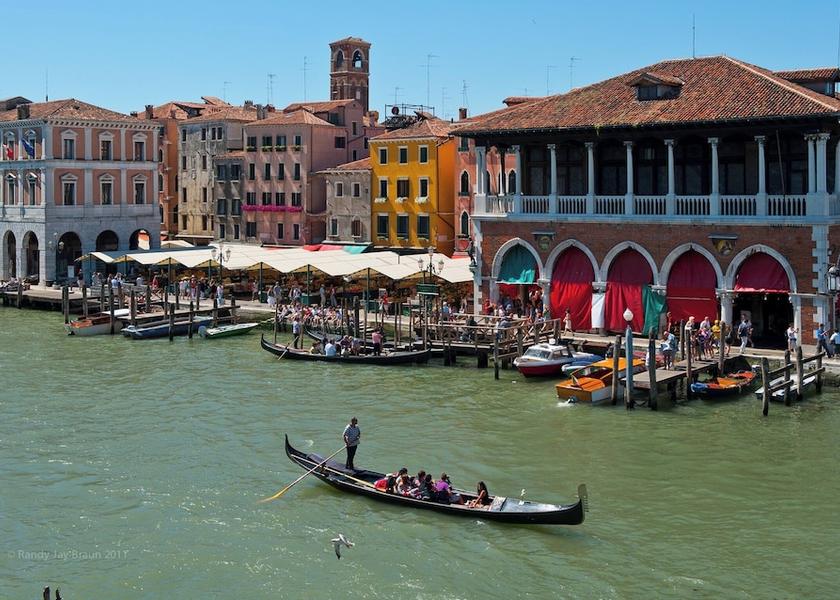 Veneto Venice Entrance