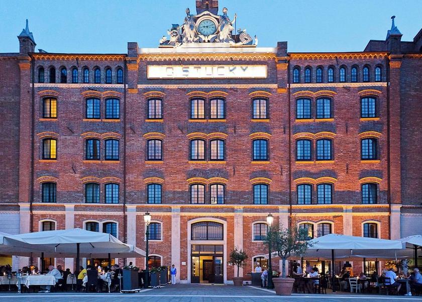 Veneto Venice Exterior
