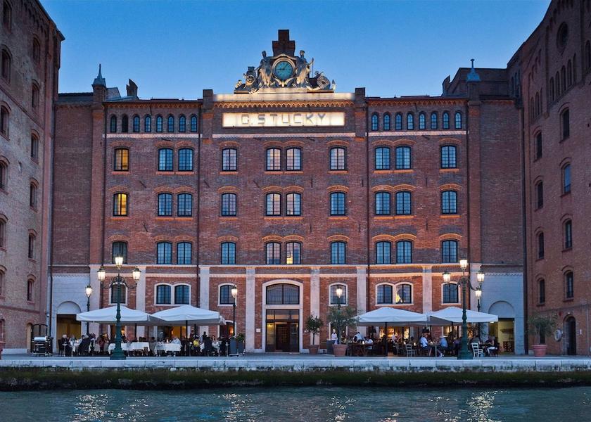 Veneto Venice Exterior