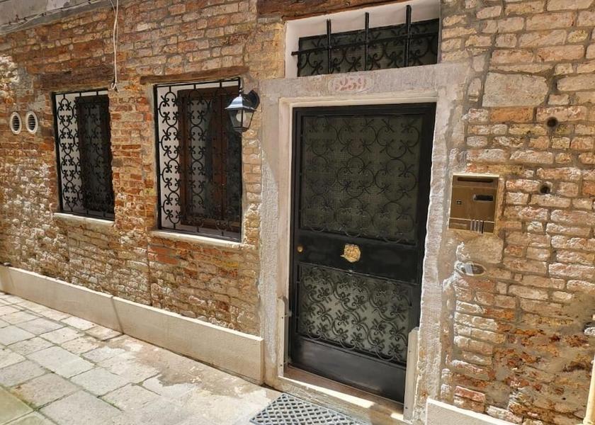 Veneto Venice Room