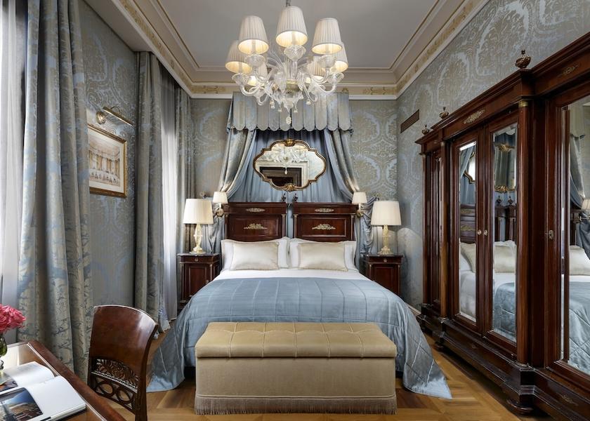 Veneto Venice Room