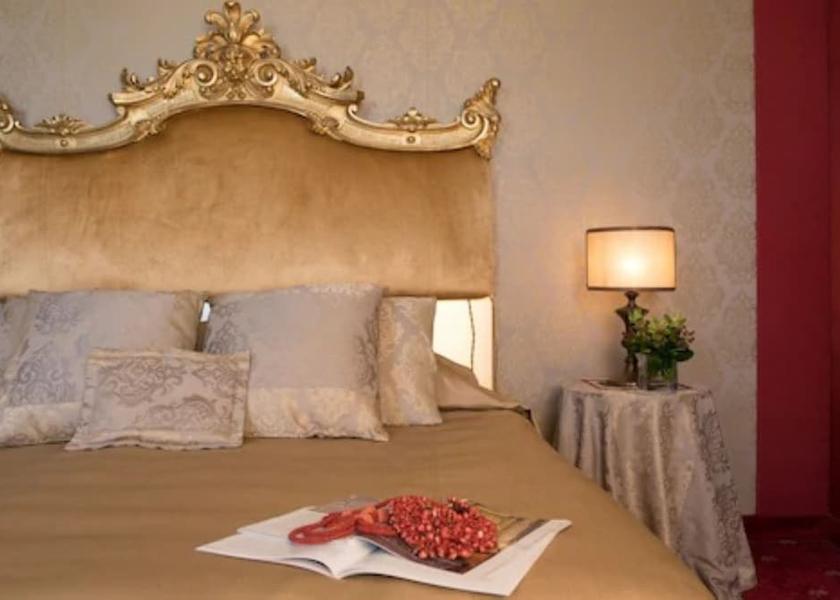 Veneto Venice Room