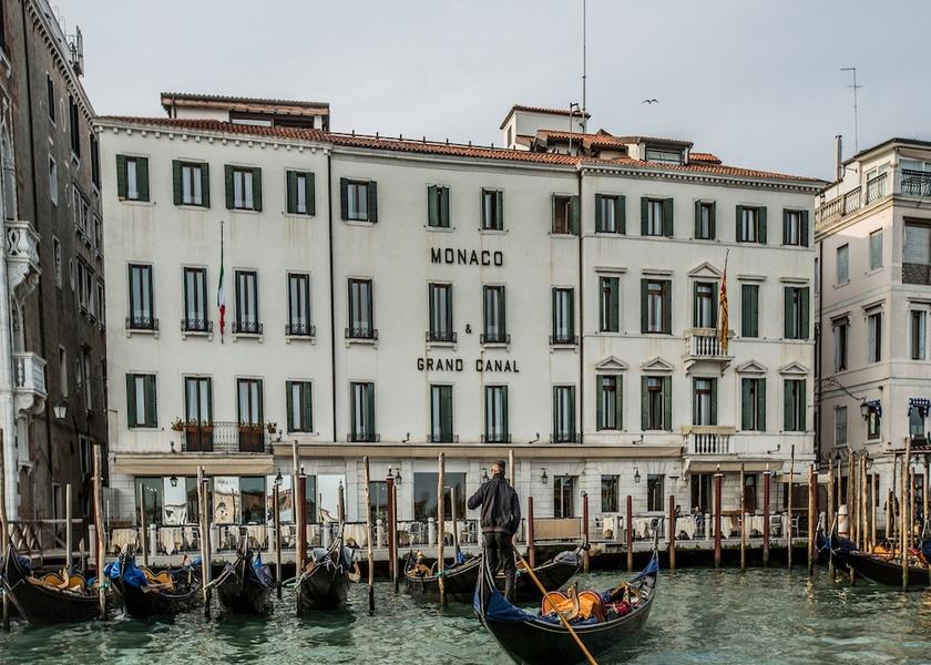 Veneto Venice Front of property