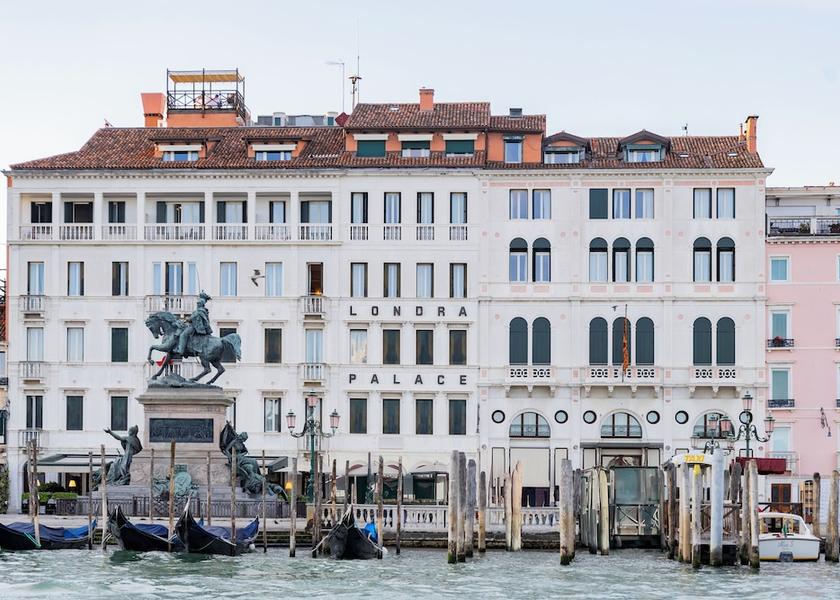 Veneto Venice Front of property
