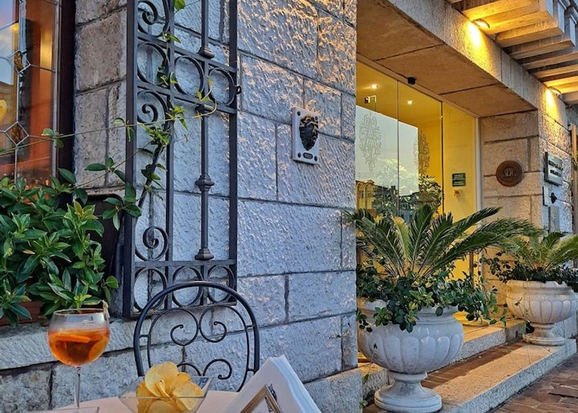 Veneto Venice Front of property