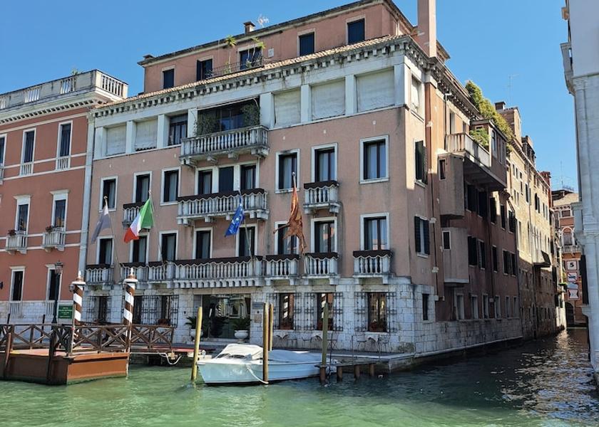 Veneto Venice Exterior Detail