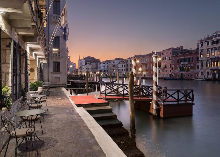 Veneto Venice Exterior