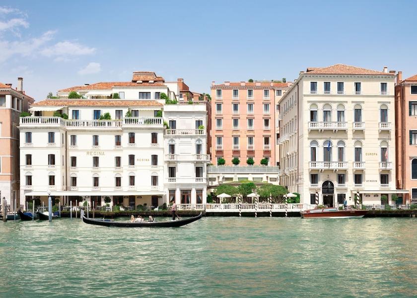 Veneto Venice Exterior Detail