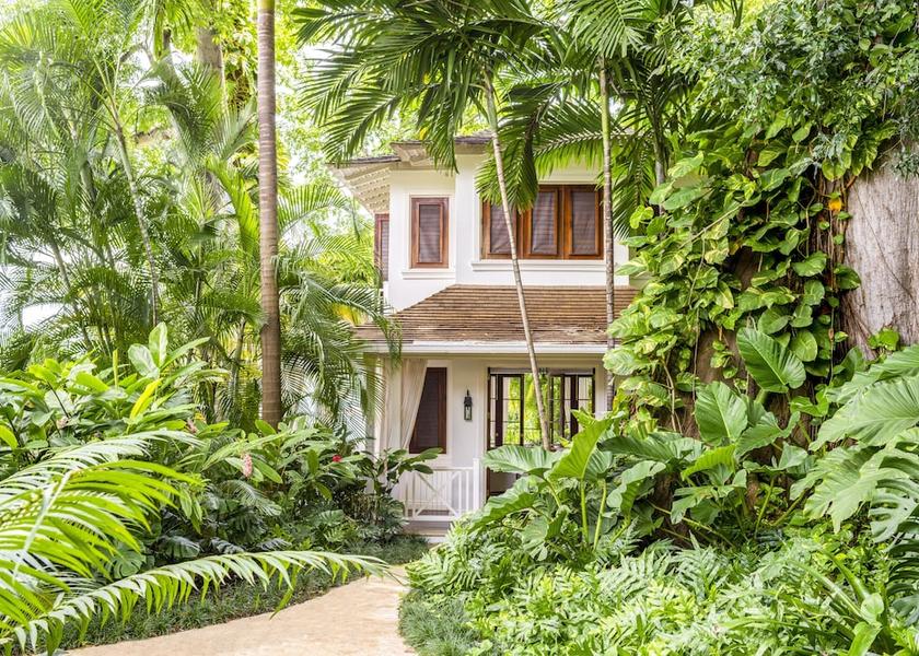 Saint James Montego Bay Exterior Detail