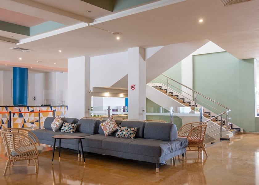  Agadir Lobby