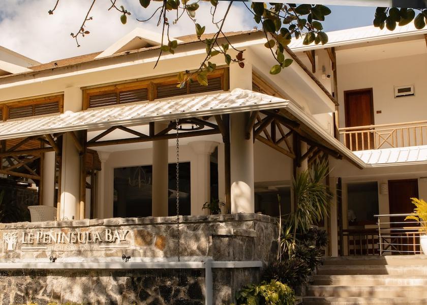 MU Blue Bay Exterior Detail