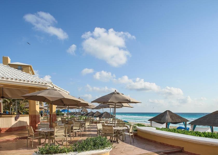 Quintana Roo Cancun Bar (on property)