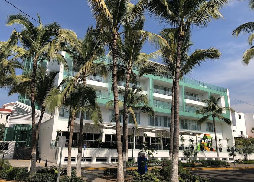 Jalisco Nuevo Vallarta Facade