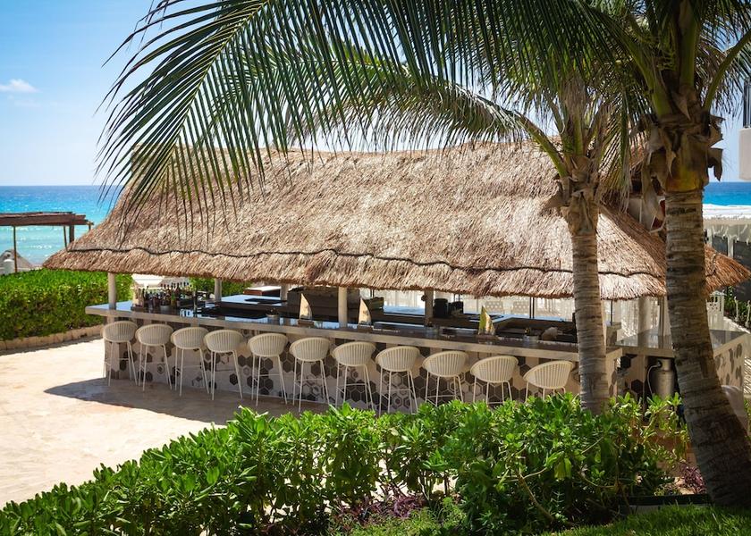 Quintana Roo Cancun Restaurant