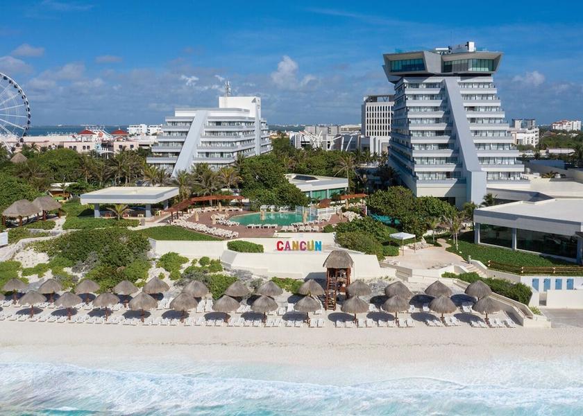 Quintana Roo Cancun Exterior Detail