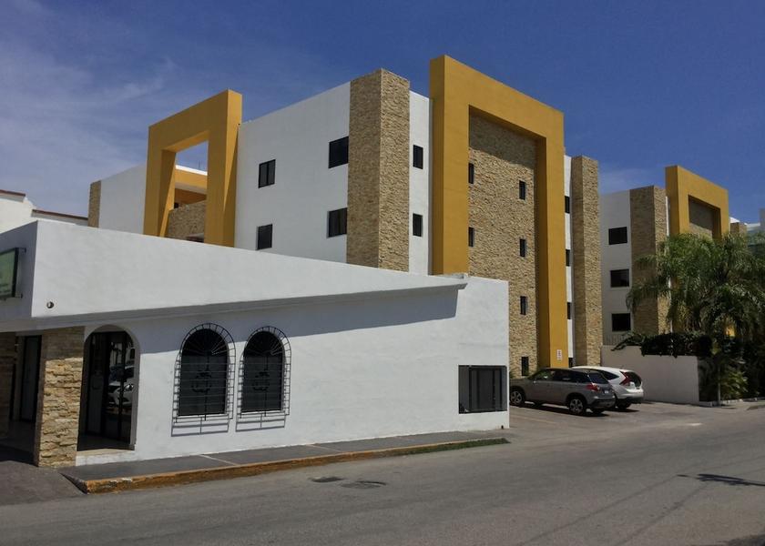 Quintana Roo Playa del Carmen Front of property