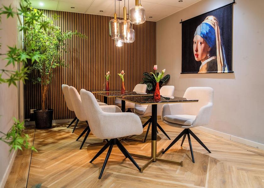 South Holland Zoetermeer Lobby sitting area