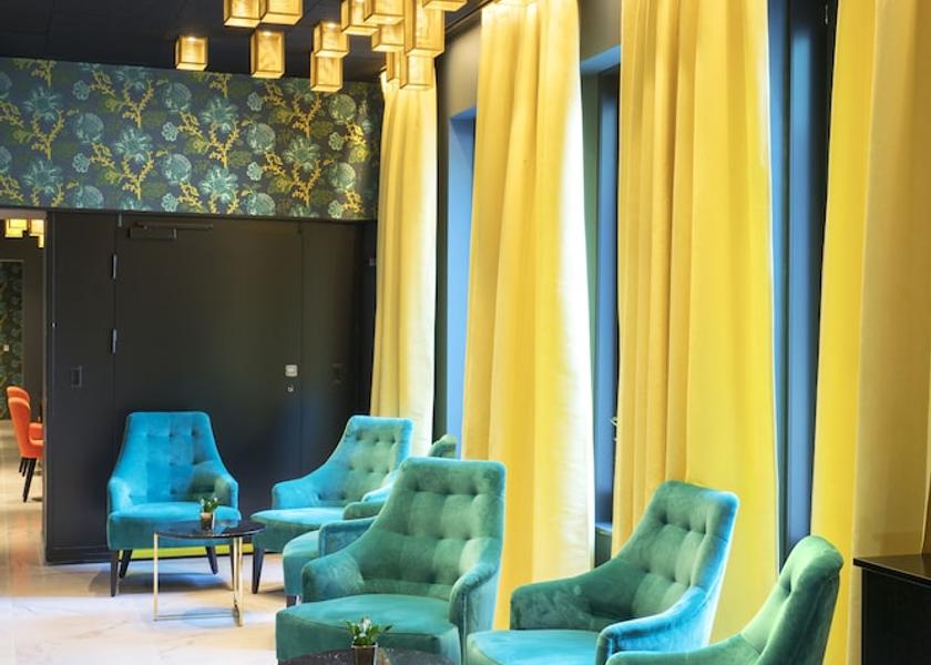 Vestland Bergen Lobby sitting area