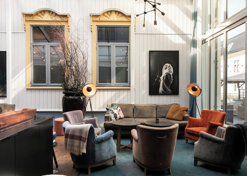 Buskerud Drammen Lobby sitting area