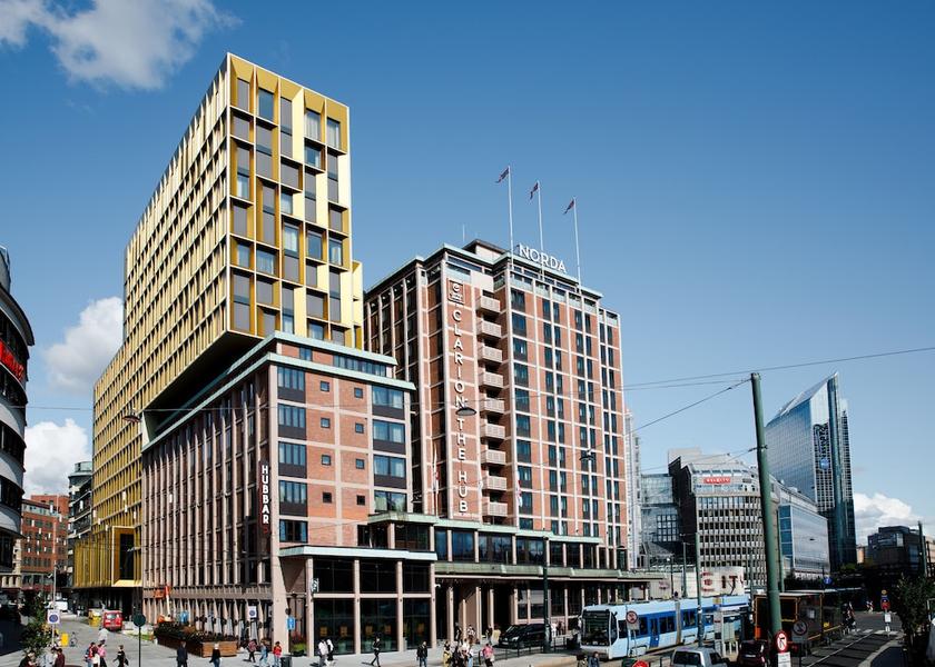  Oslo Exterior Detail