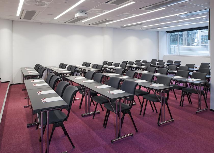  Oslo Meeting Room