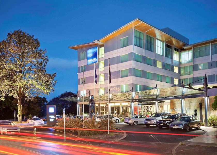 Waikato Hamilton Exterior Detail