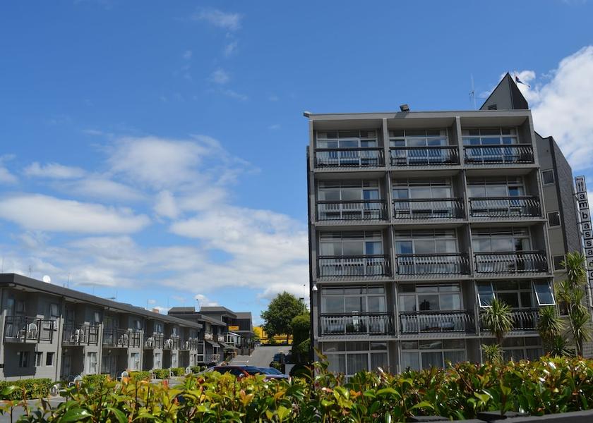 Waikato Hamilton Exterior Detail