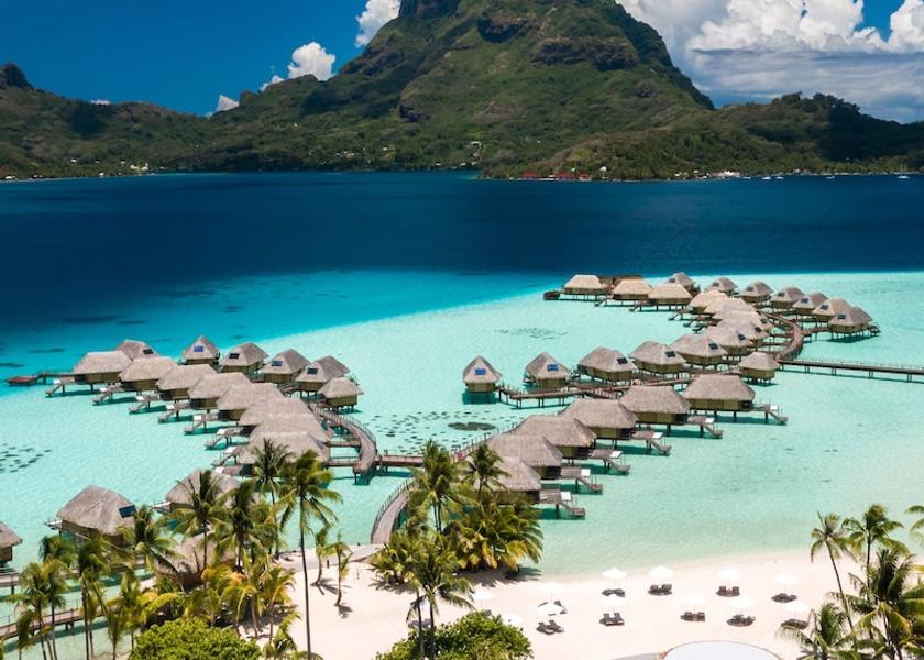  Bora Bora Exterior Detail