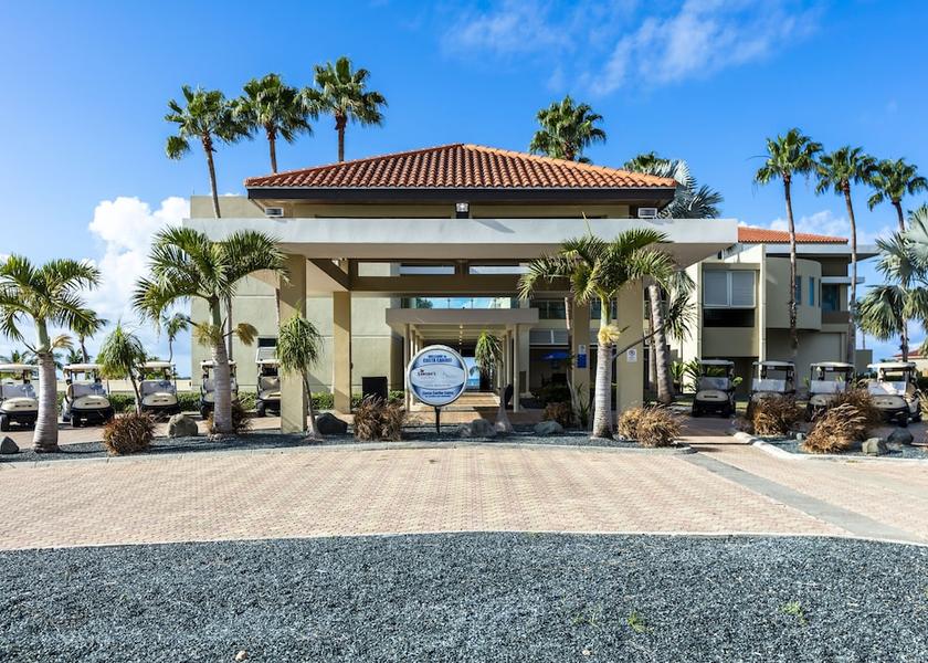  Ponce Exterior Detail