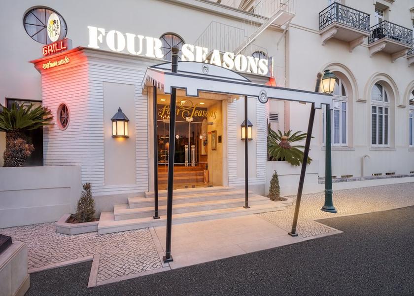  Cascais Restaurant