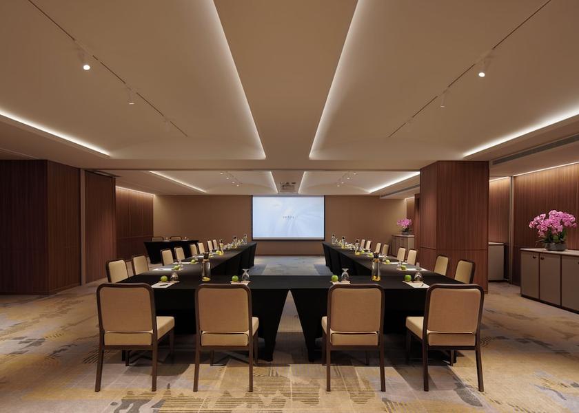  Singapore Meeting Room