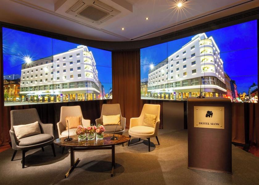  Ljubljana Meeting Room