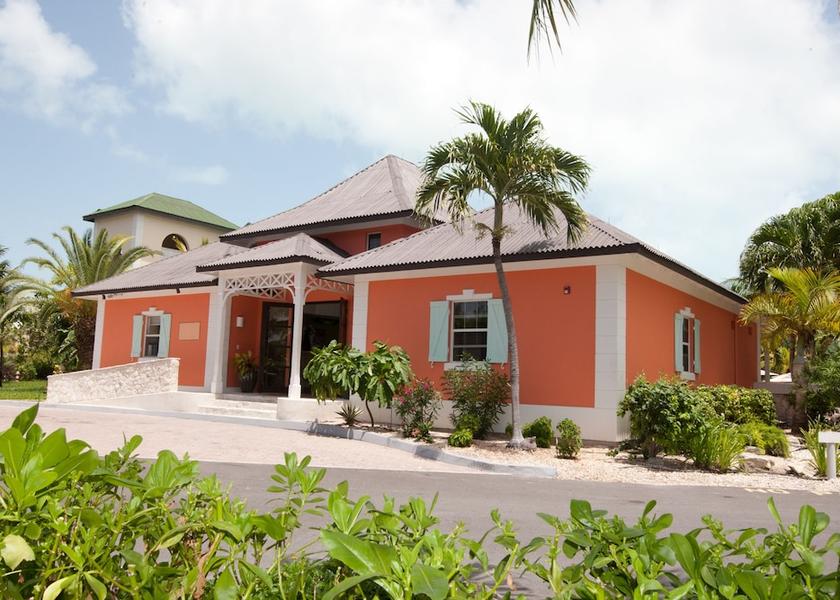  Providenciales Entrance