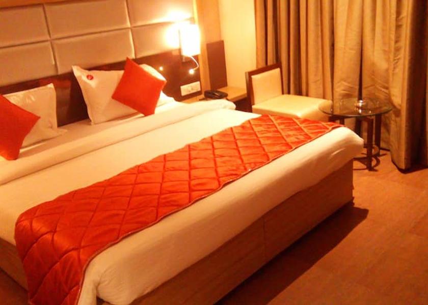 Suite Room at Hotel Royal Classic Thane