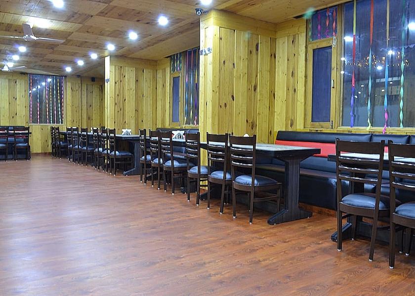 Himachal Pradesh Manali Breakfast area