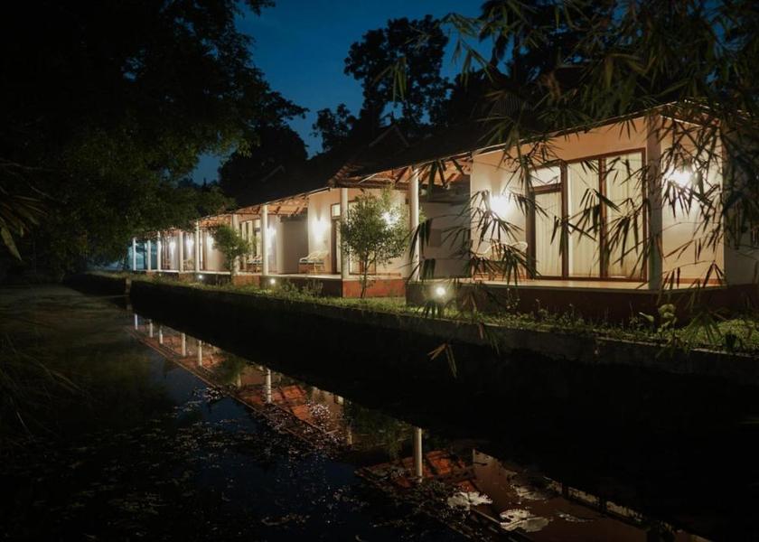 Kerala Alleppey Hotel Exterior