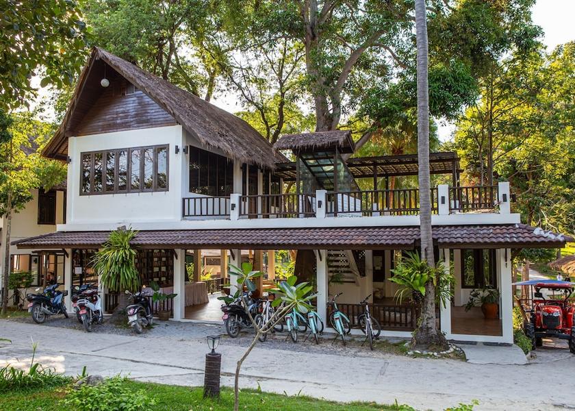 Phuket Ko Racha Yai Lobby