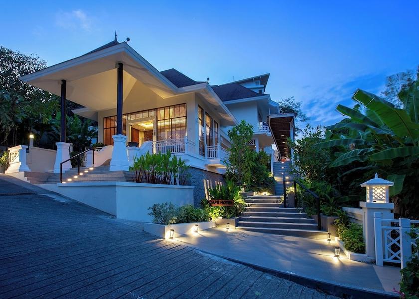 Phuket Province Wichit Spa reception
