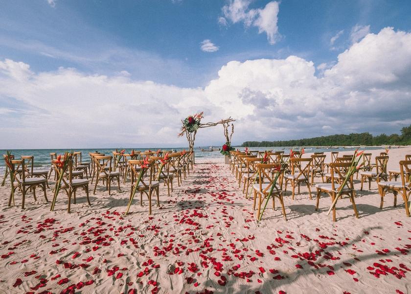 Phuket Sa Khu Beach