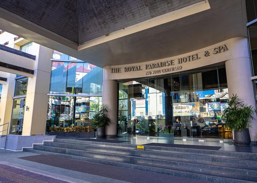 Phuket Patong Entrance