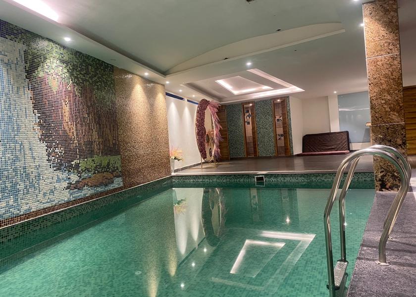 Himachal Pradesh Kasauli Pool