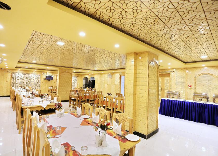 Jammu and Kashmir Srinagar Food & Dining