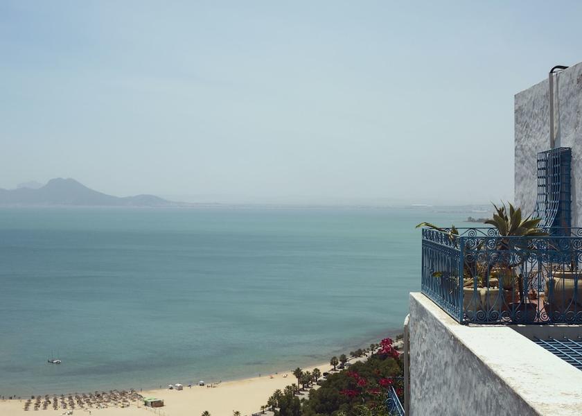  Tunis Beach