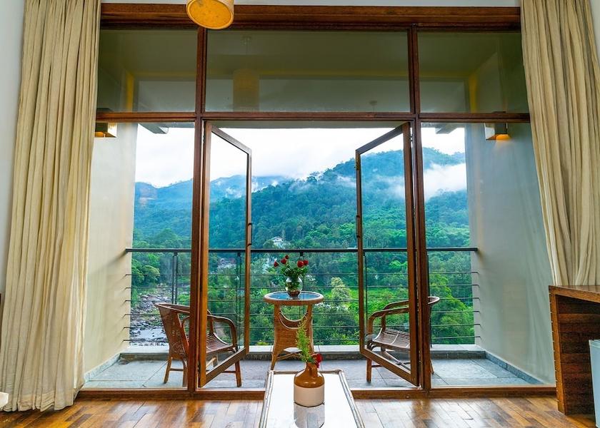 Kerala Munnar Room