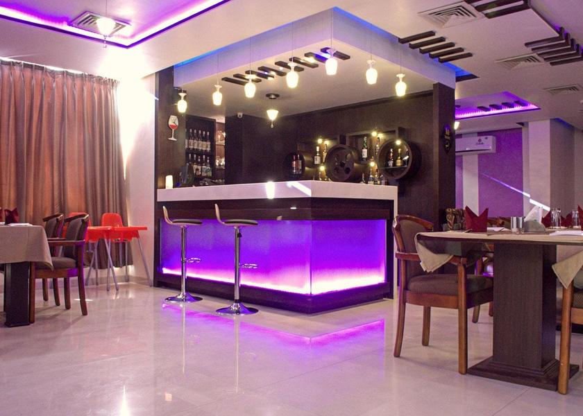 Dadra and Nagar Haveli and Daman and Diu Daman Bar/lounge