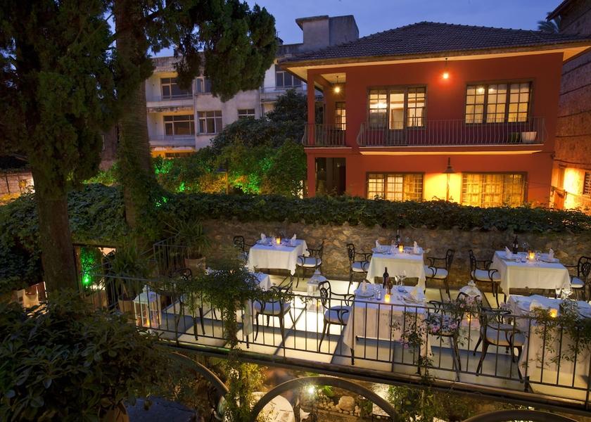  Antalya Exterior Detail